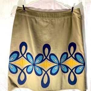 Biden Women’s skirt size 8.